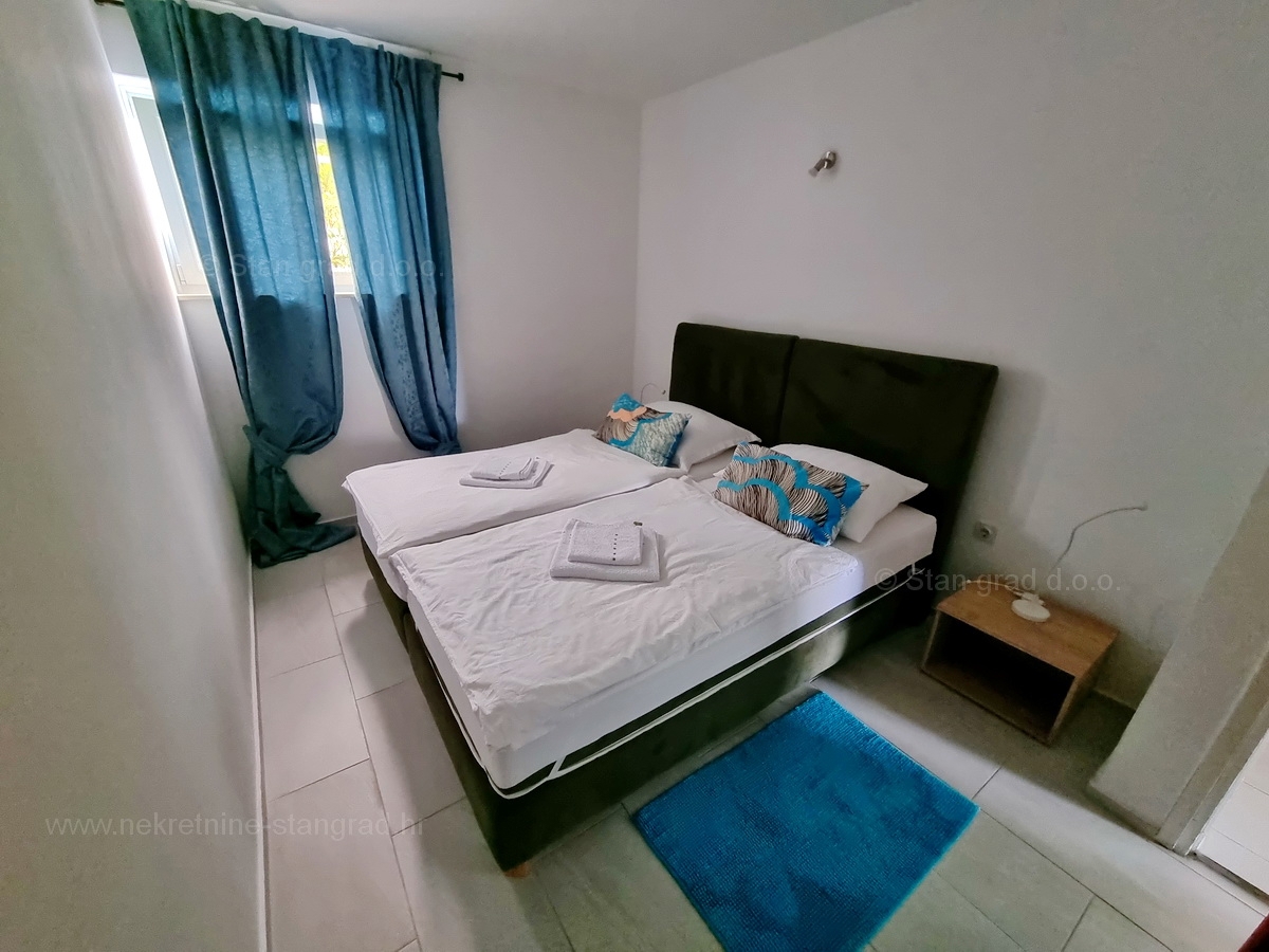 Malinska, vendita di un condominio con due piscine e vista mare!