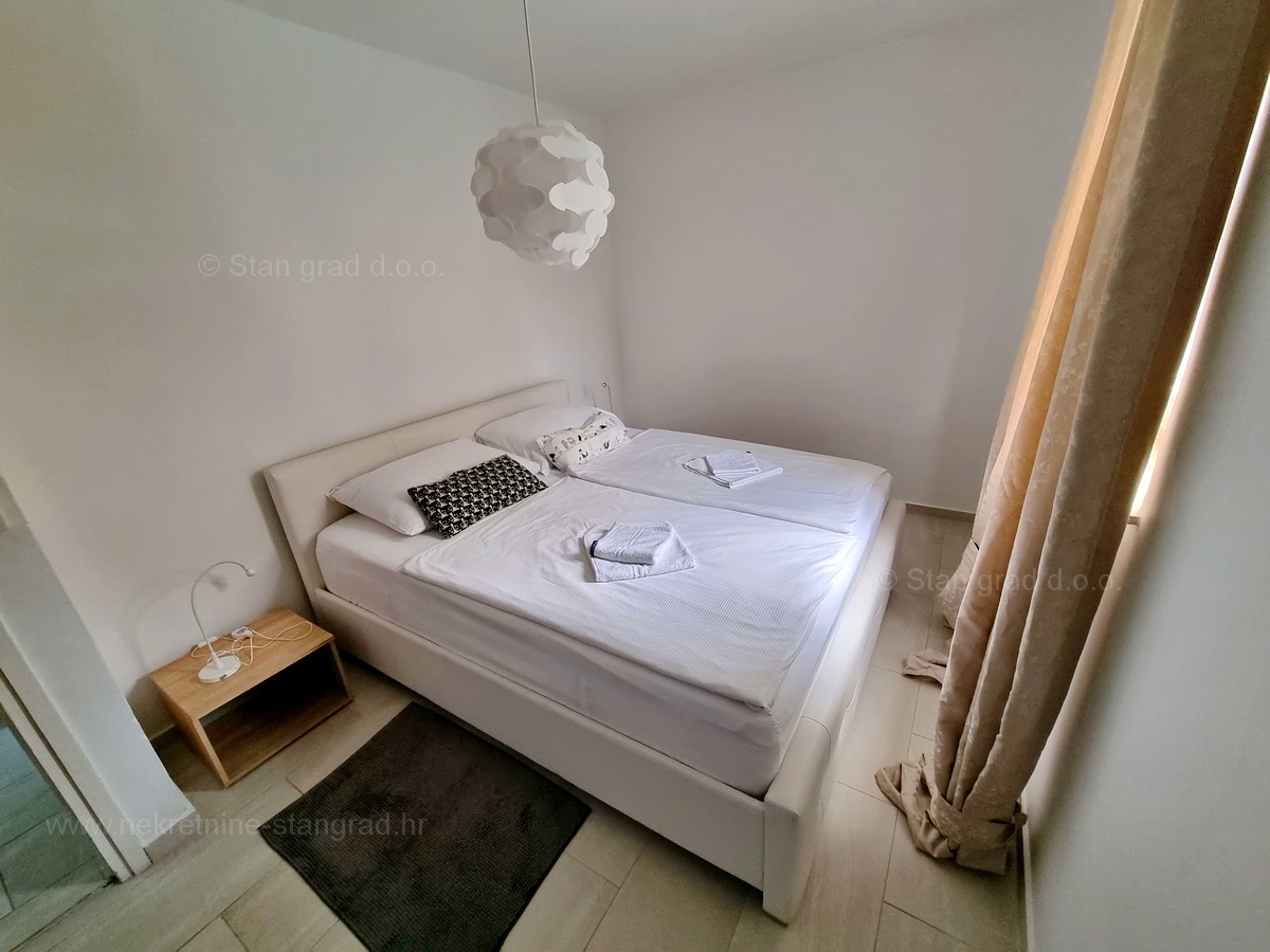 Malinska, vendita di un condominio con due piscine e vista mare!