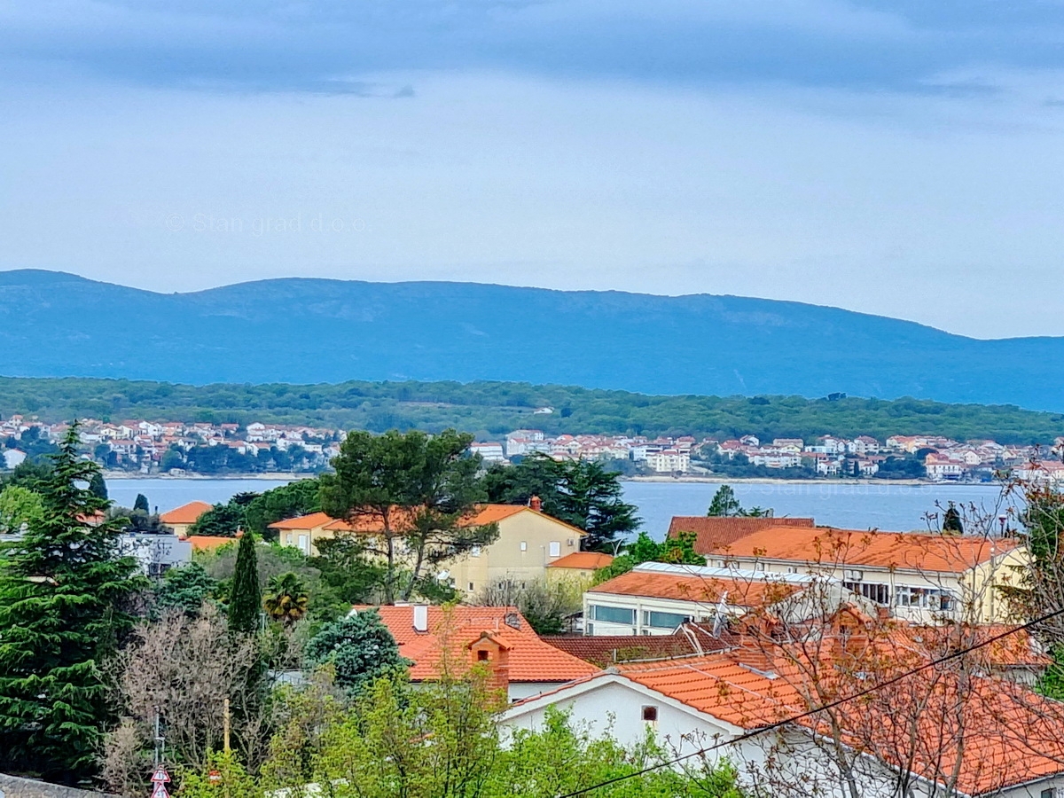 Malinska, vendita di un condominio con due piscine e vista mare!
