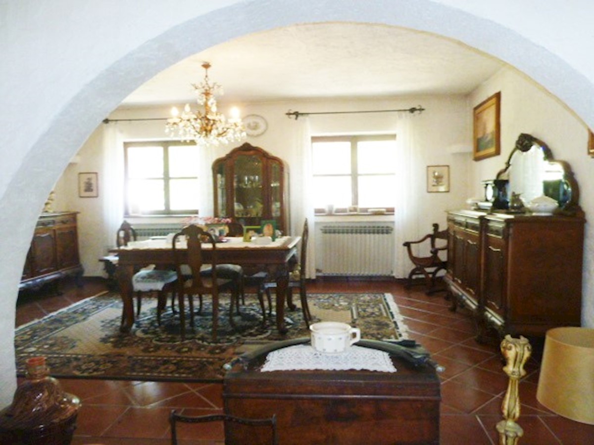 Casa rustica vicino a Pola