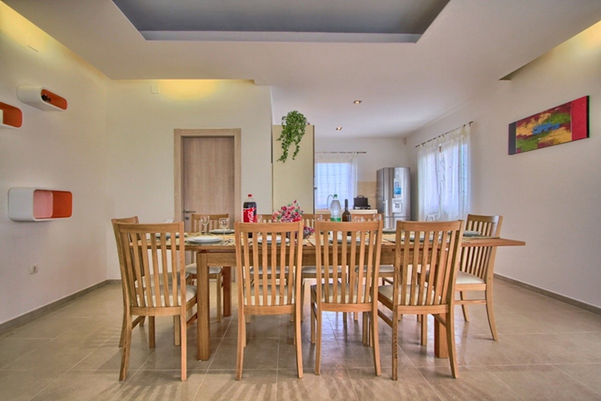 Vicino a Svetvinčent, lussuosa villa su un grande terreno!