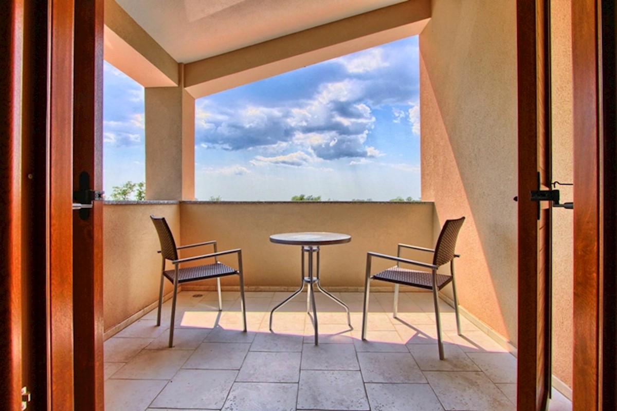 Vicino a Svetvinčent, lussuosa villa su un grande terreno!