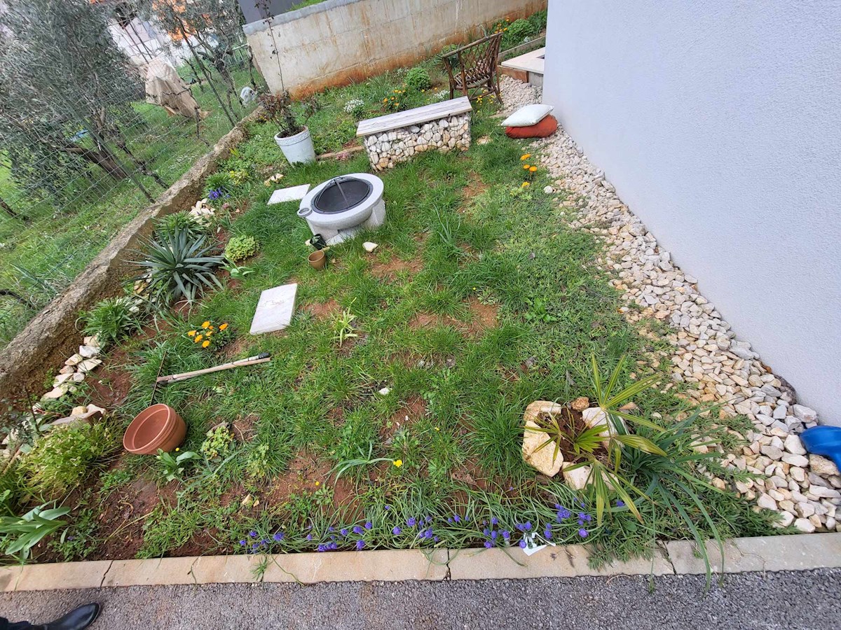 Bilocale a Veruda con giardino!!