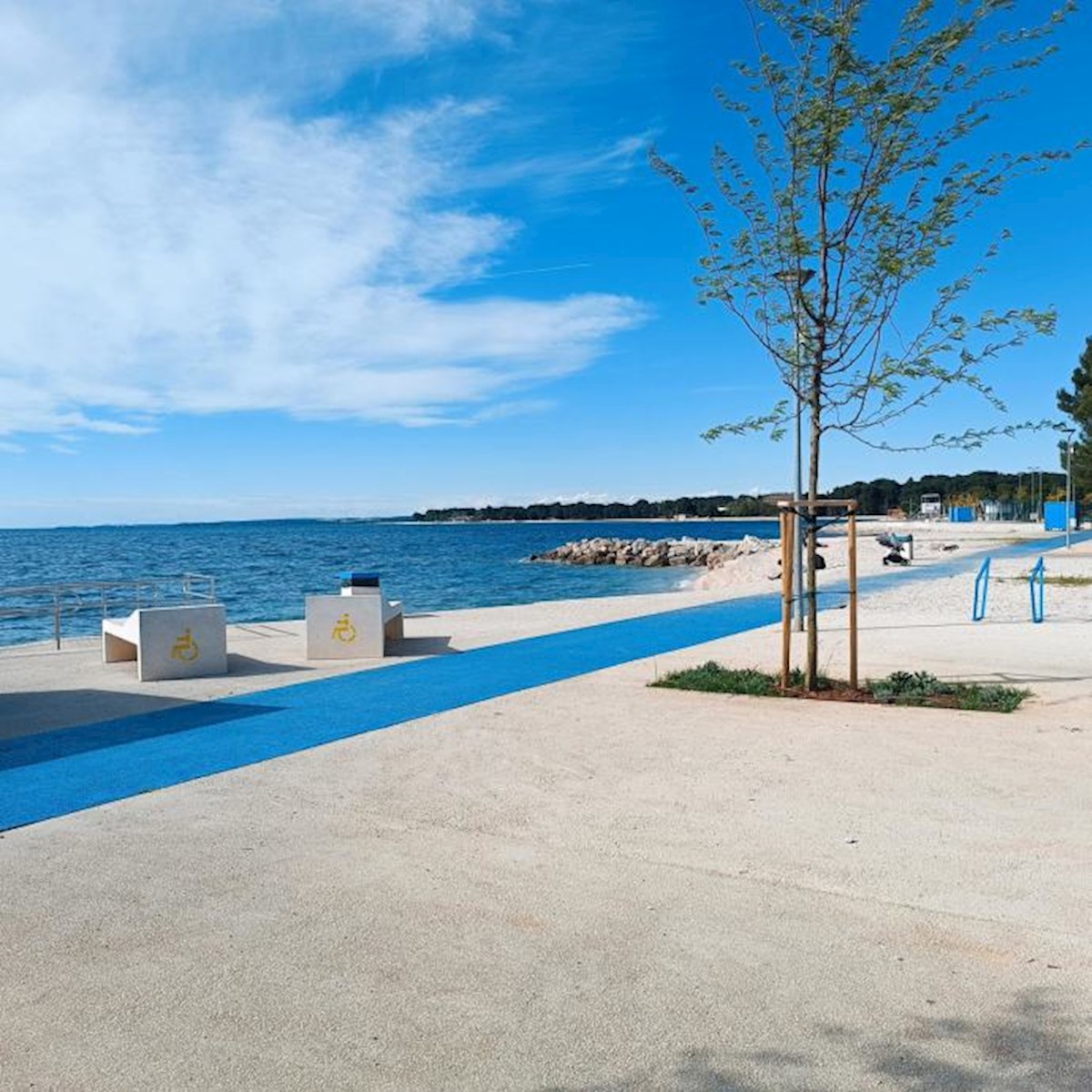 In vendita è un appartamento spazioso e moderno a Valbandon