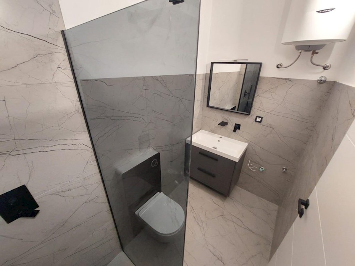 Appartamento di 63,53 m² in una zona tranquilla di Pola - una combinazione ideale di funzionalità e stile di vita mediterraneo