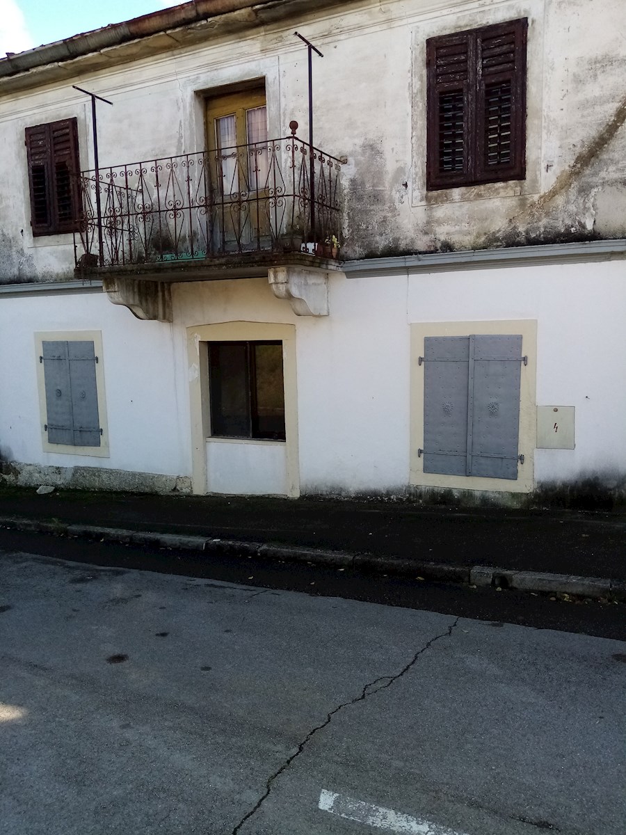 Casa a Pinguente, 117m2