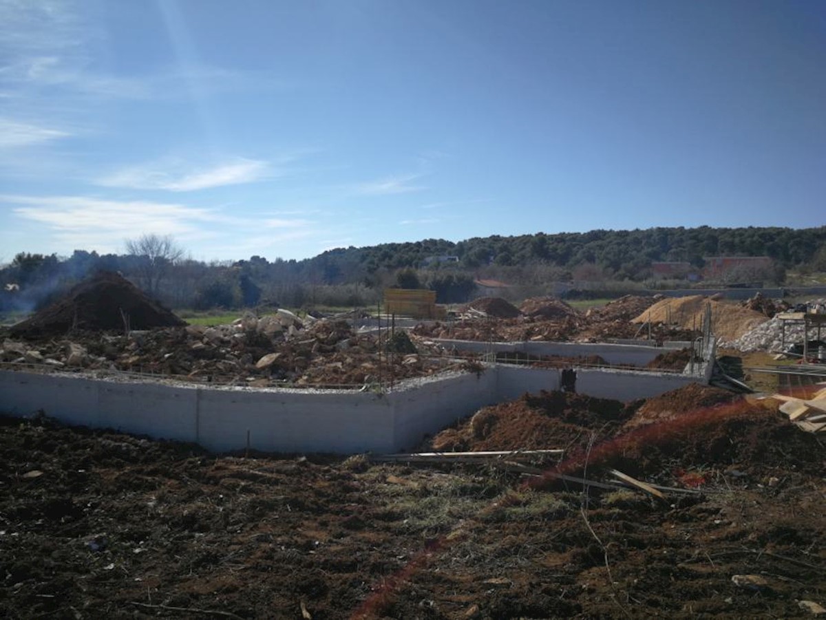 Liznjan, edificio di lusso in costruzione, a 500 m dalla spiaggia