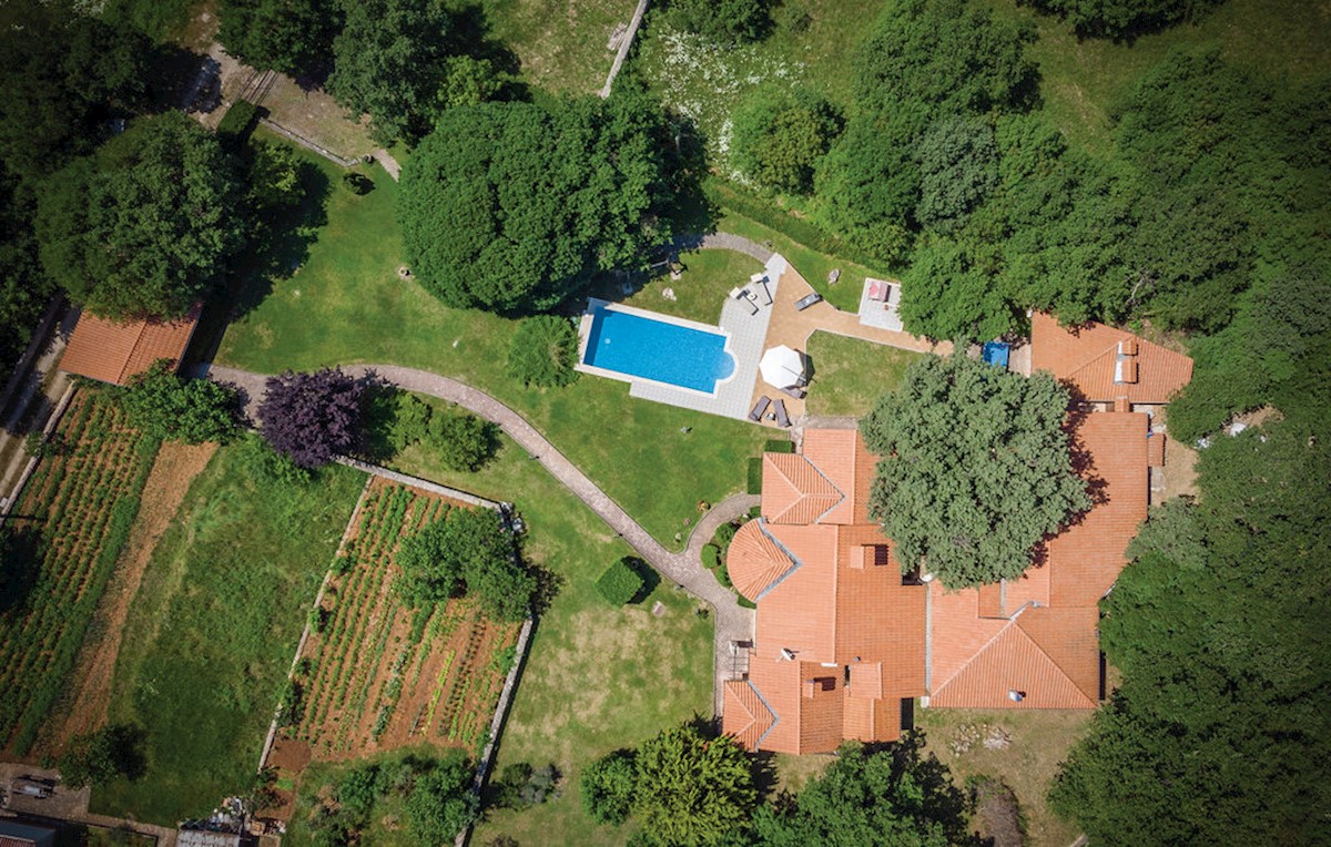 Villa vicino a Marčana, 300m2