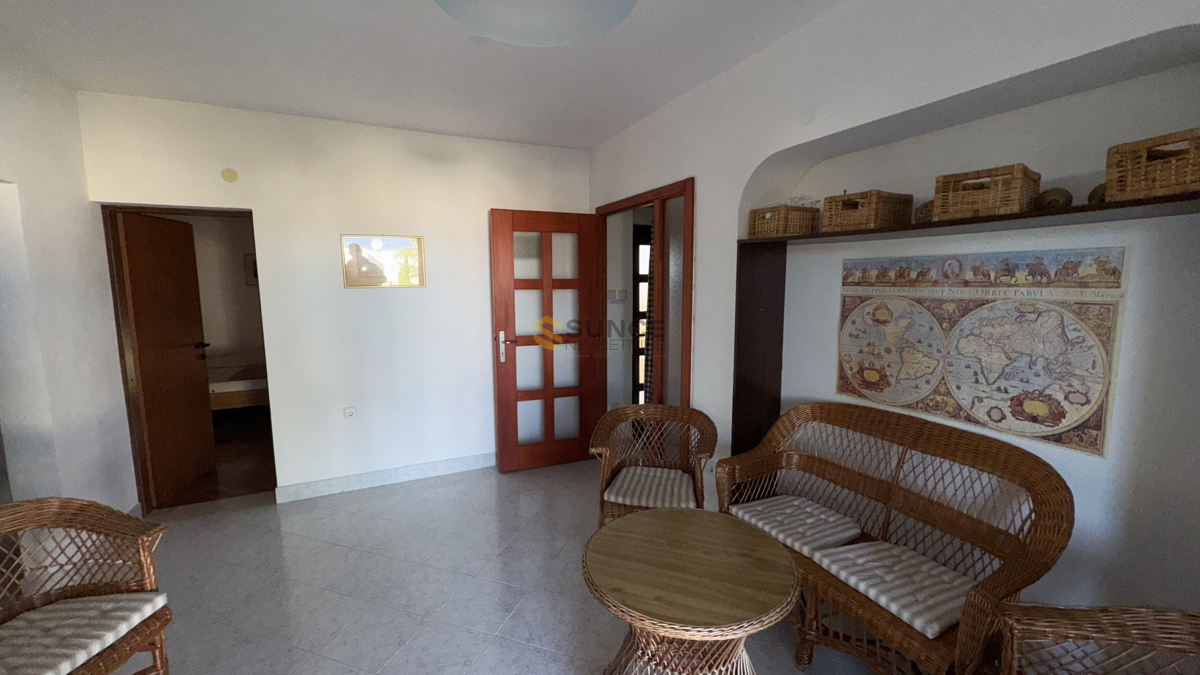 Malinska Vantačići casa indipendente su un ampio giardino paesaggistico vicino al mare!
