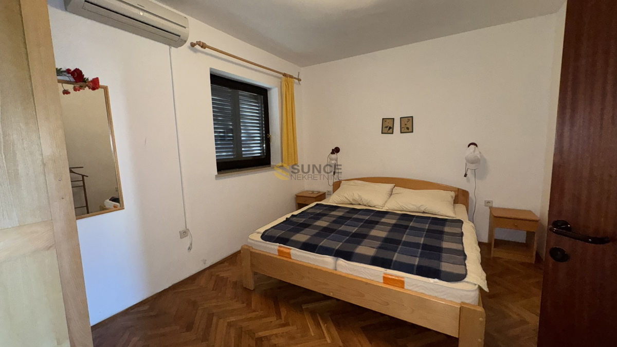 Malinska Vantačići casa indipendente su un ampio giardino paesaggistico vicino al mare!