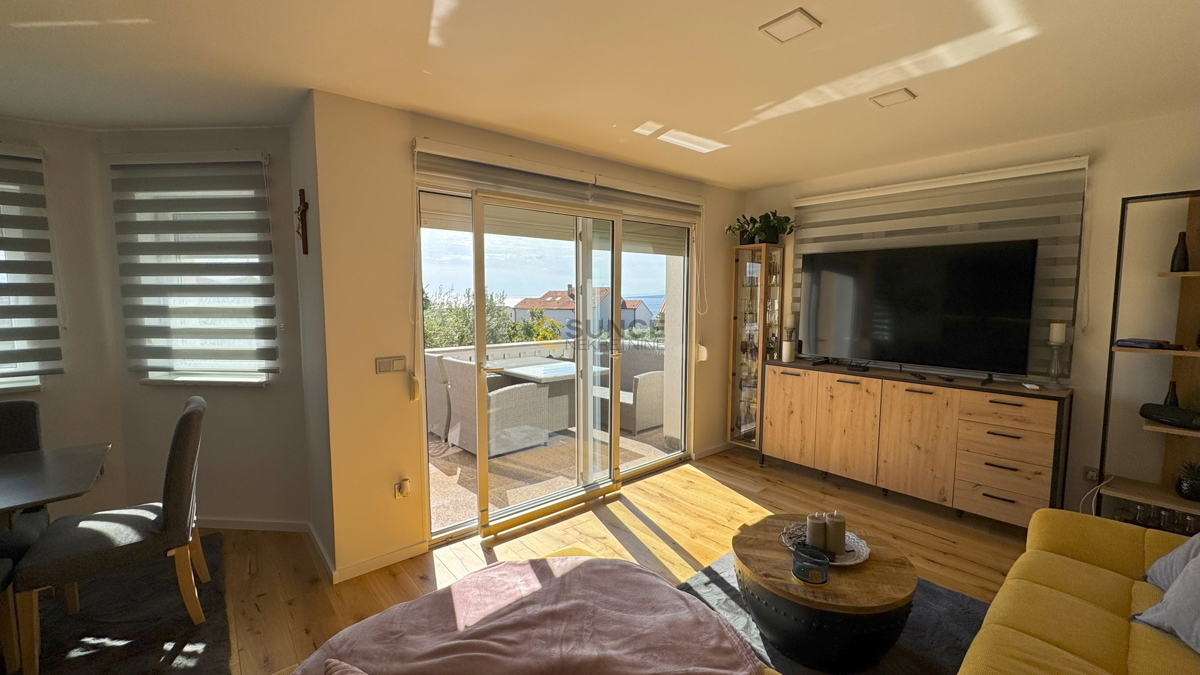 Città di Krk, casa indipendente con due appartamenti separati e vista mare!