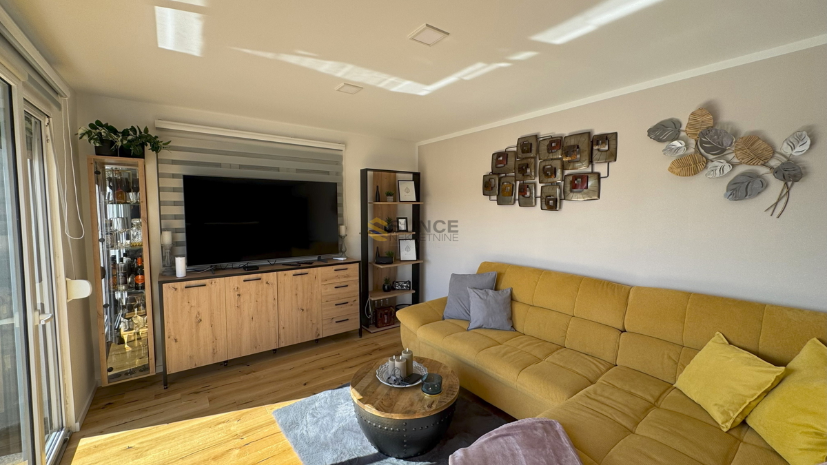 Città di Krk, casa indipendente con due appartamenti separati e vista mare!