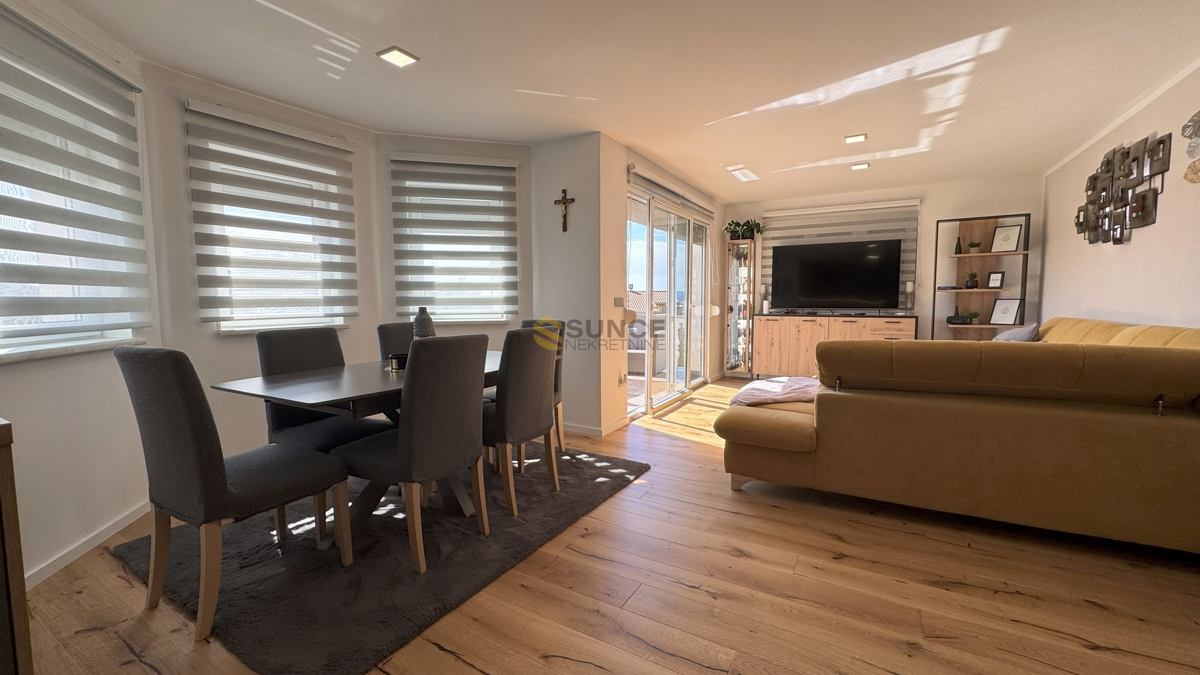 Città di Krk, casa indipendente con due appartamenti separati e vista mare!