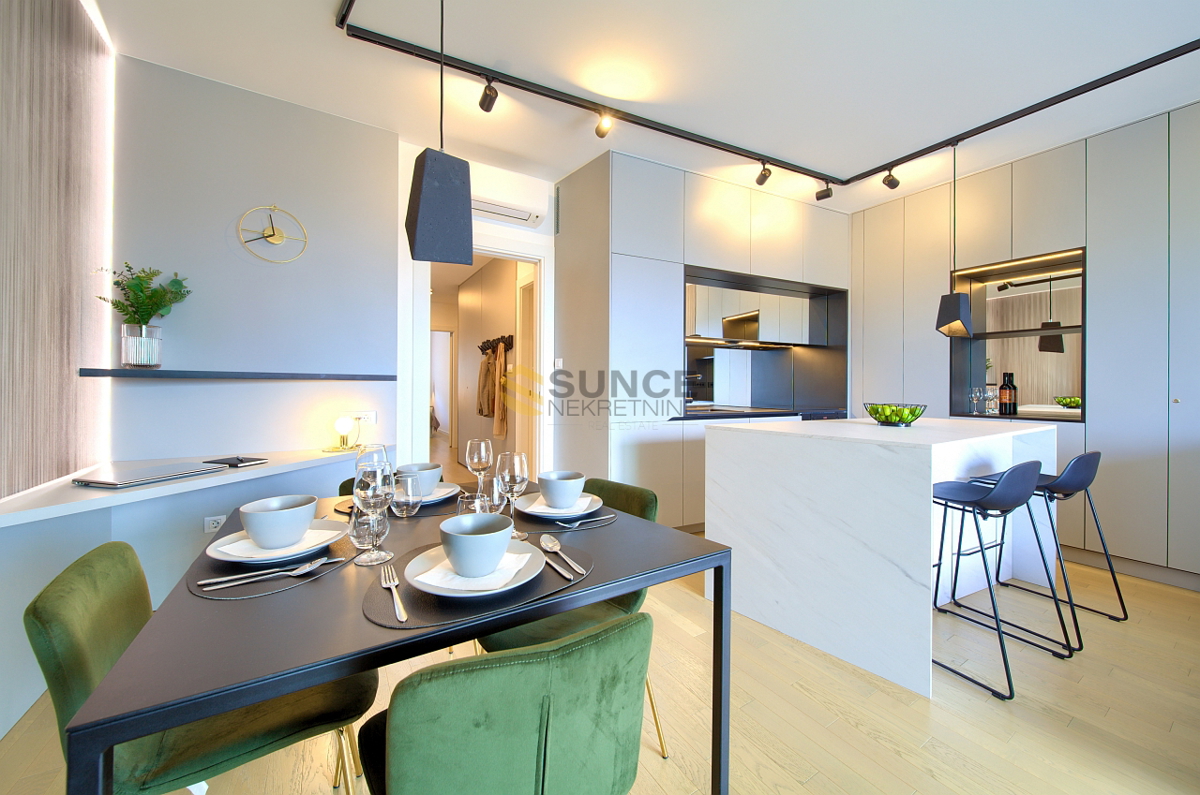 Città di Krk, appartamento arredato al piano terra di 73 m2!