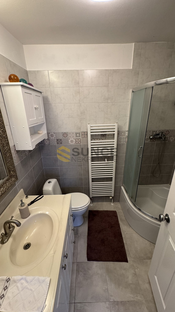 Malinska – Villetta bifamiliare 300 m², 600 m dal mare