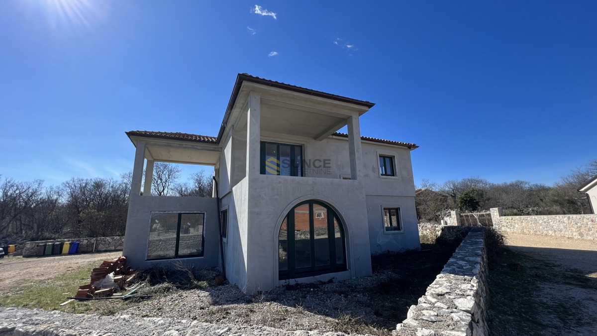 L&apos;isola di Krk, villa indipendente con piscina in una posizione bella e tranquilla!