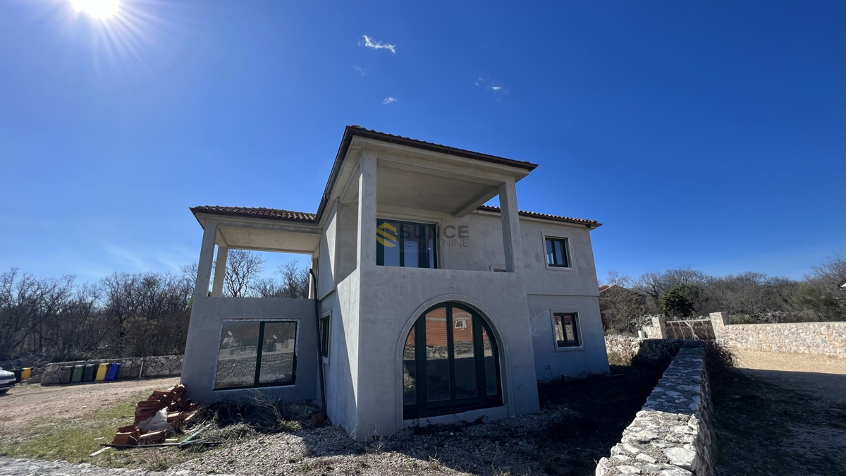 L&apos;isola di Krk, villa indipendente con piscina in una posizione bella e tranquilla!