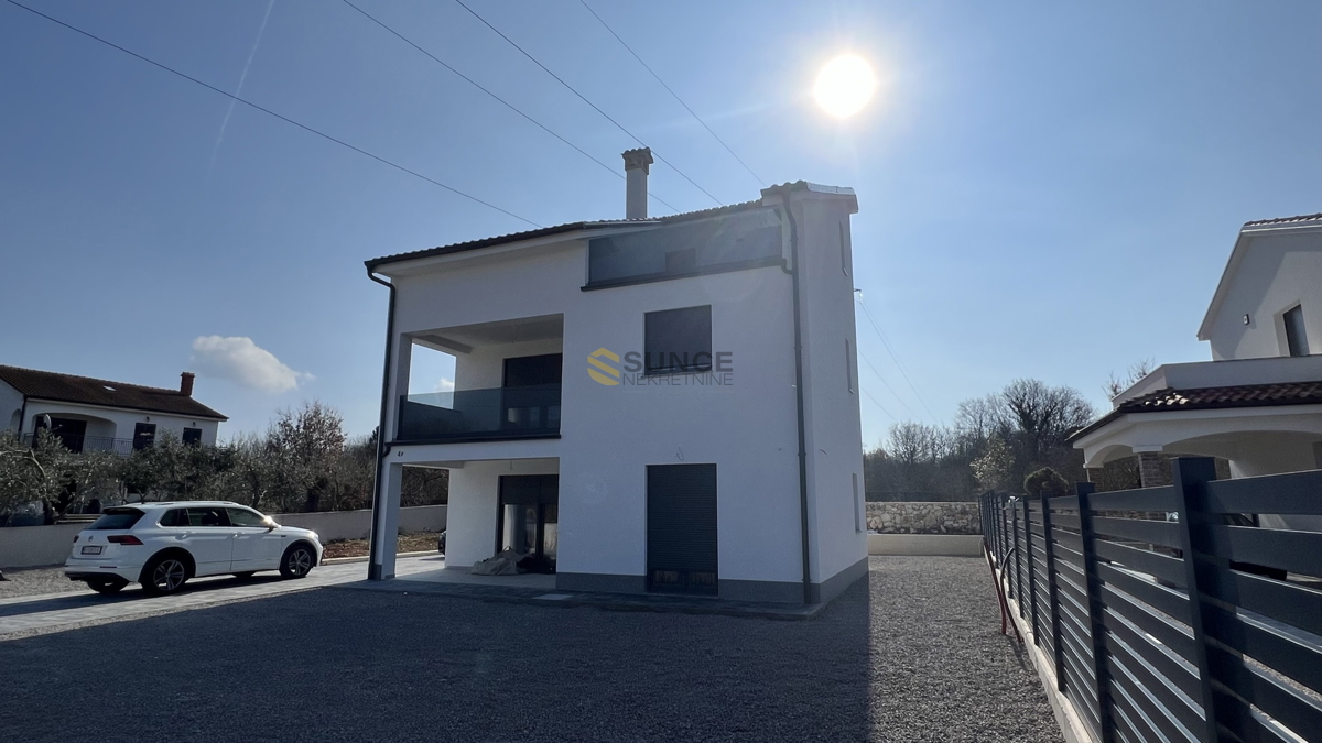 Isola di Krk, Malinska, villa indipendente con vista mare!