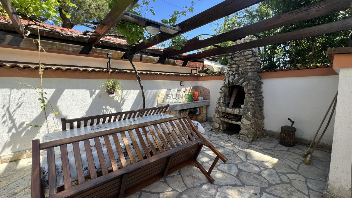 Punat, casa indipendente, prima fila al mare!