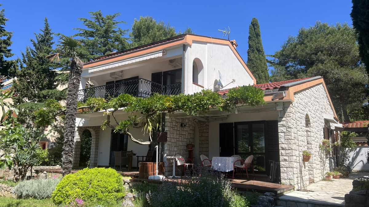 Punat, casa indipendente, prima fila al mare!