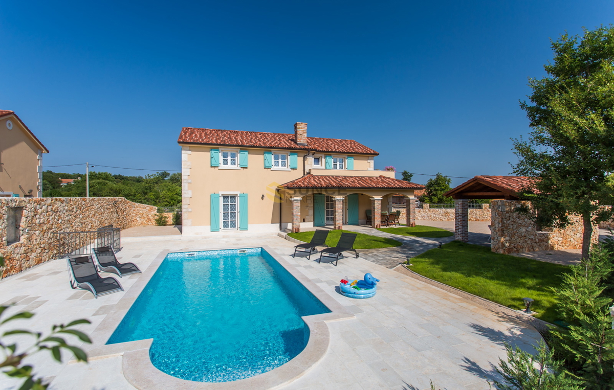 L&apos;isola di KRK, nuova villa con piscina in una bella posizione tranquilla!