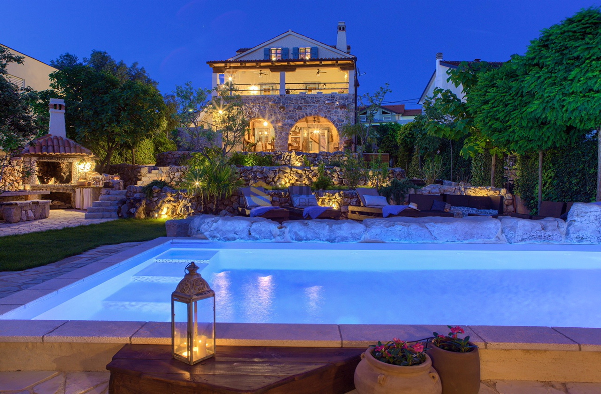 Malinska, bellissima villa rustica con piscina e vista mare aperta!