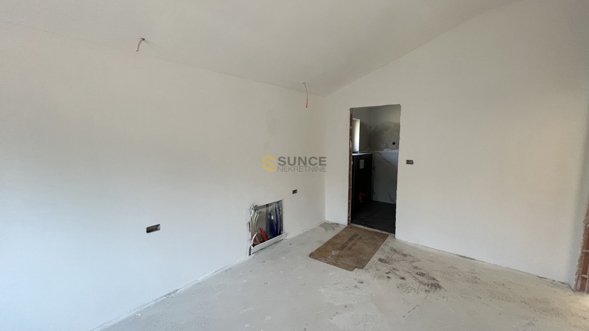 Isola di Krk, Vrbnik, nuova casa bifamiliare con piscina in una bella posizione tranquilla!