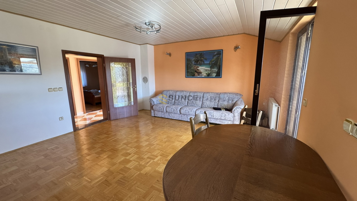 Malinska, Milovčić arredato villa indipendente con due appartamenti!