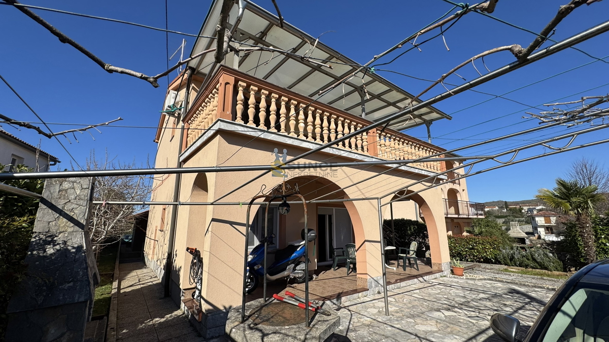 Malinska, Milovčić arredato villa indipendente con due appartamenti!