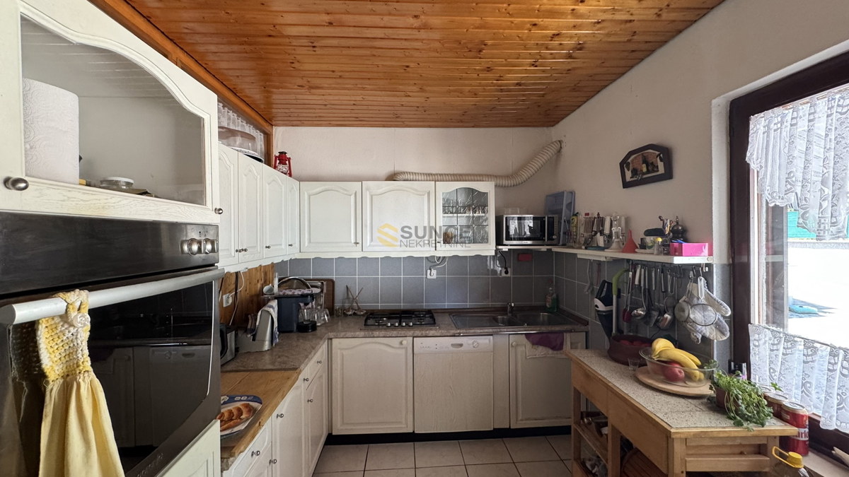 Šilo casa indipendente con quattro appartamenti!