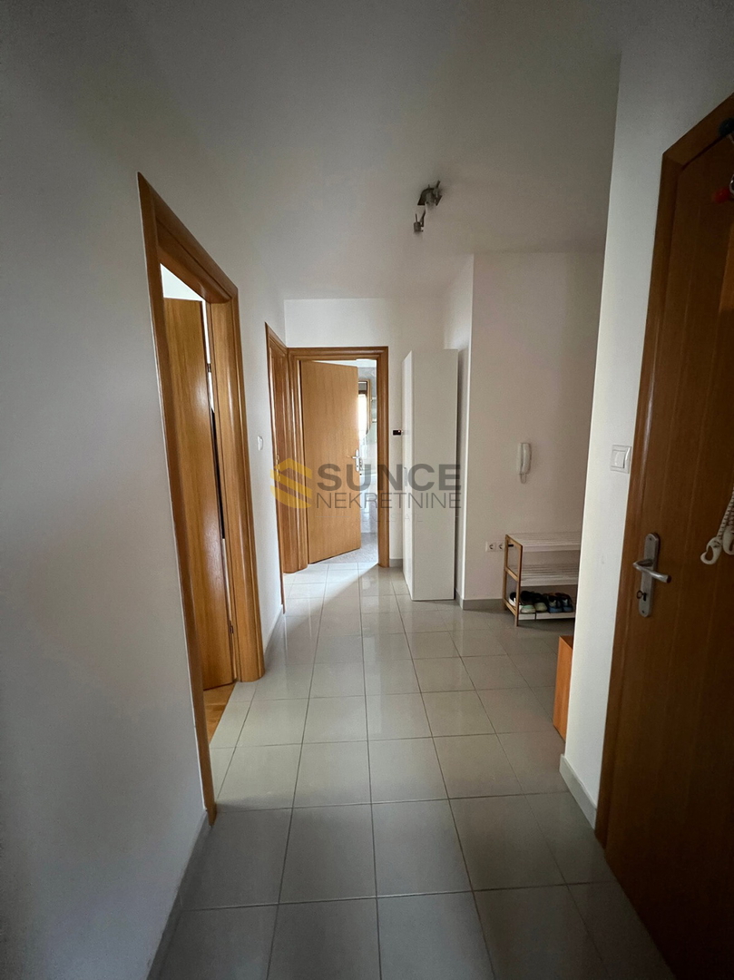 Malinska appartamento di 54 m2 a soli 200 m dal mare!