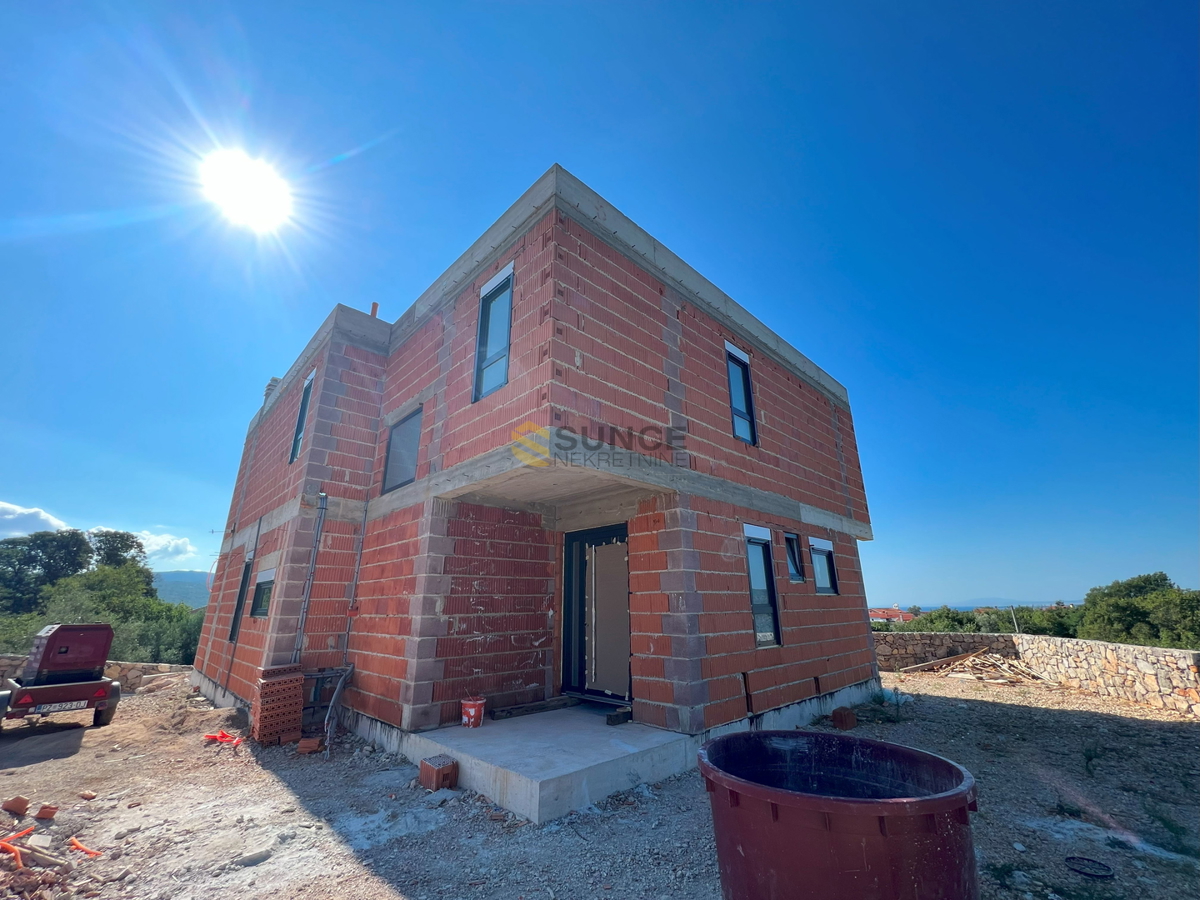 L&apos;isola di Krk, una nuova villa moderna con una bellissima vista sul mare!