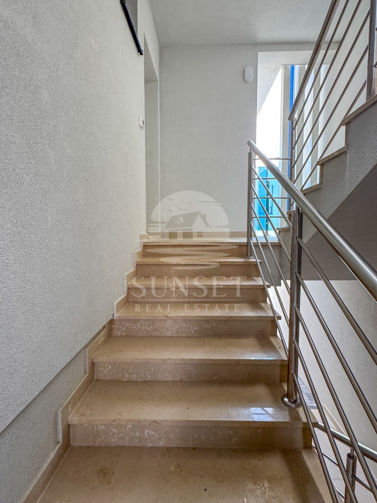 APPARTAMENTO MODERNO A SOLI 300 METRI DAL MARE (B2)