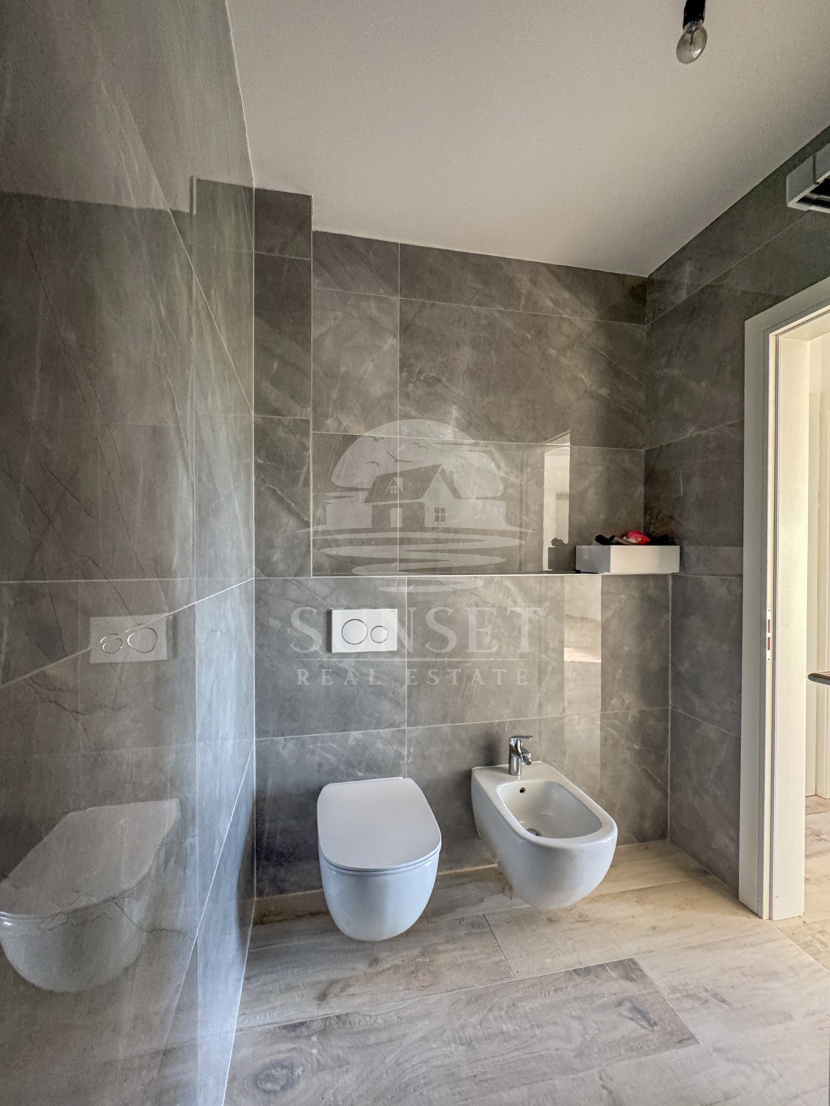 APPARTAMENTO MODERNO A SOLI 300 METRI DAL MARE (B2)