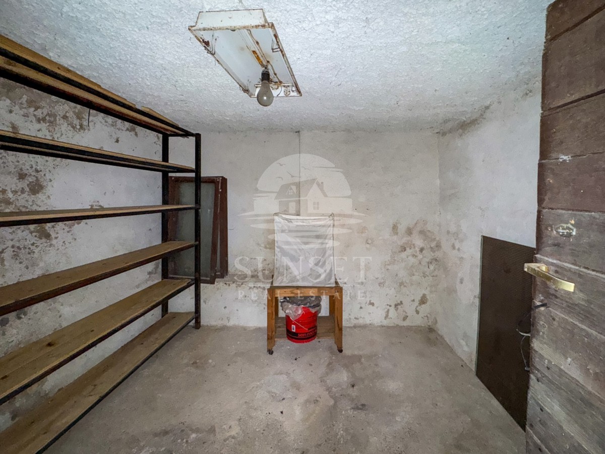 ISTRIA -CASA CON TAVERNA E TERRAZZA CON VISTA MARE