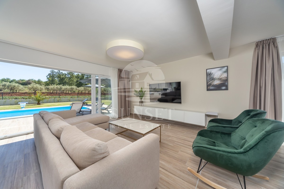 DINTORNI DI POREČ - VILLA LUXURY MODERNA CON PISCINA