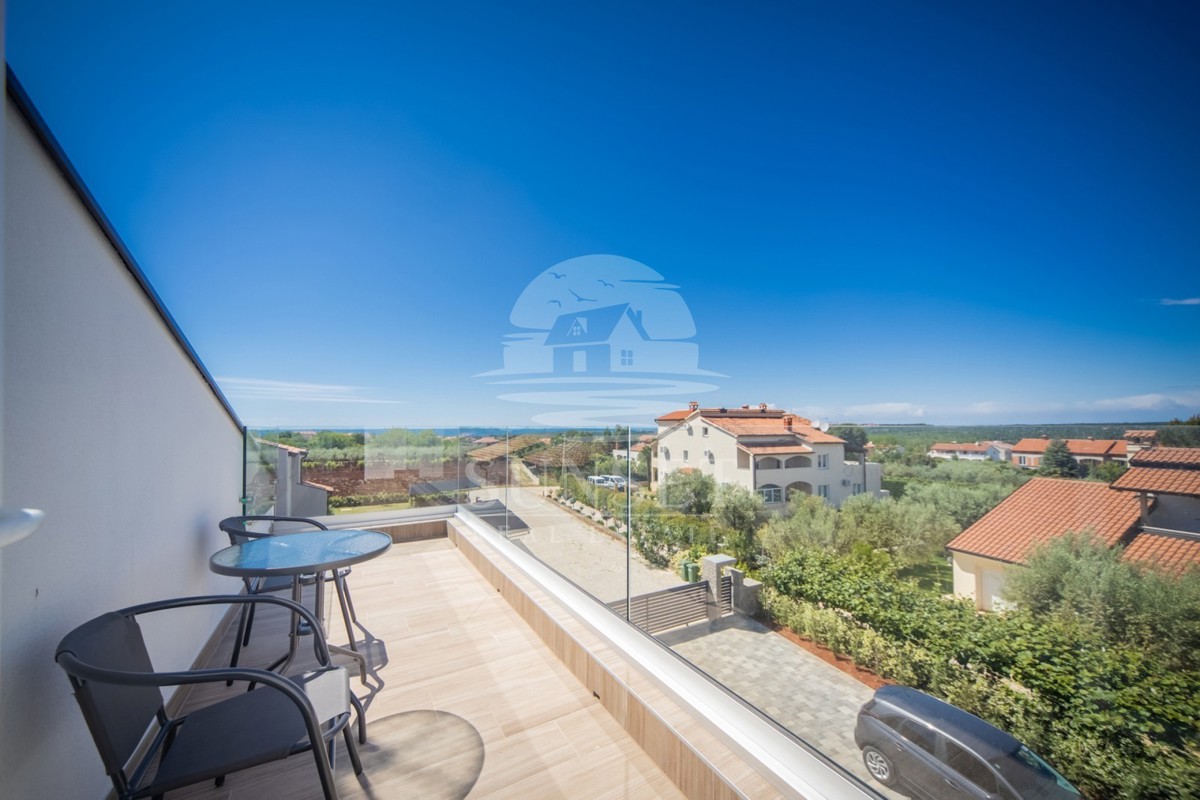 DINTORNI DI POREČ - VILLA LUXURY MODERNA CON PISCINA