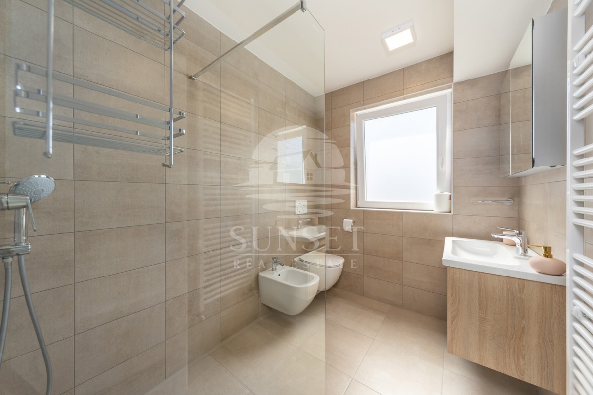 DINTORNI DI POREČ - VILLA LUXURY MODERNA CON PISCINA