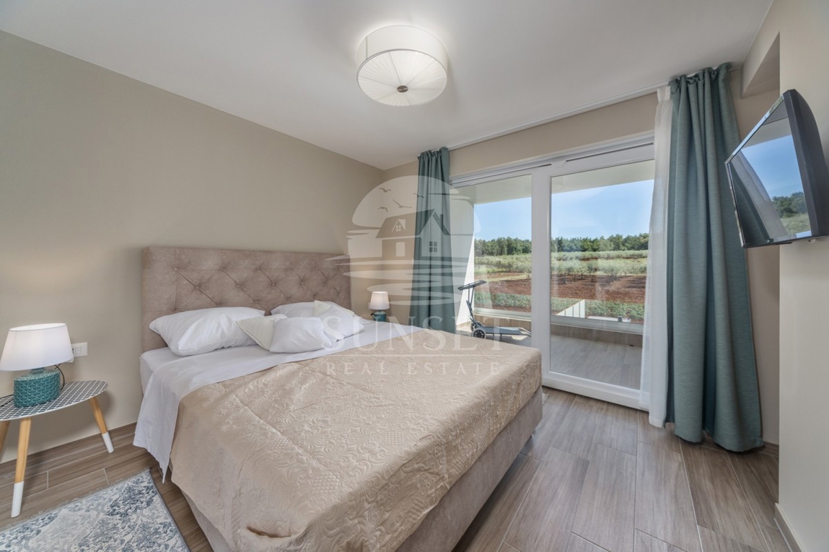 DINTORNI DI POREČ - VILLA LUXURY MODERNA CON PISCINA