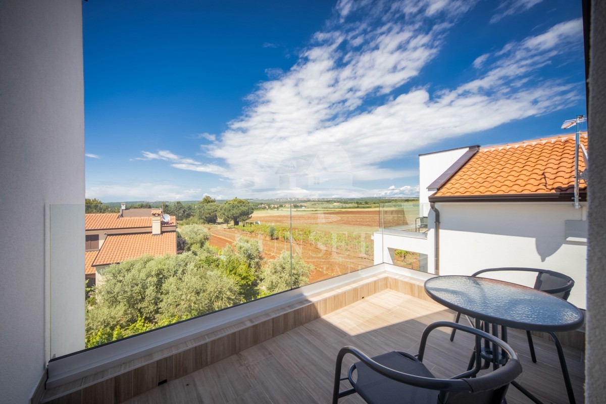 DINTORNI DI POREČ - VILLA LUXURY MODERNA CON PISCINA