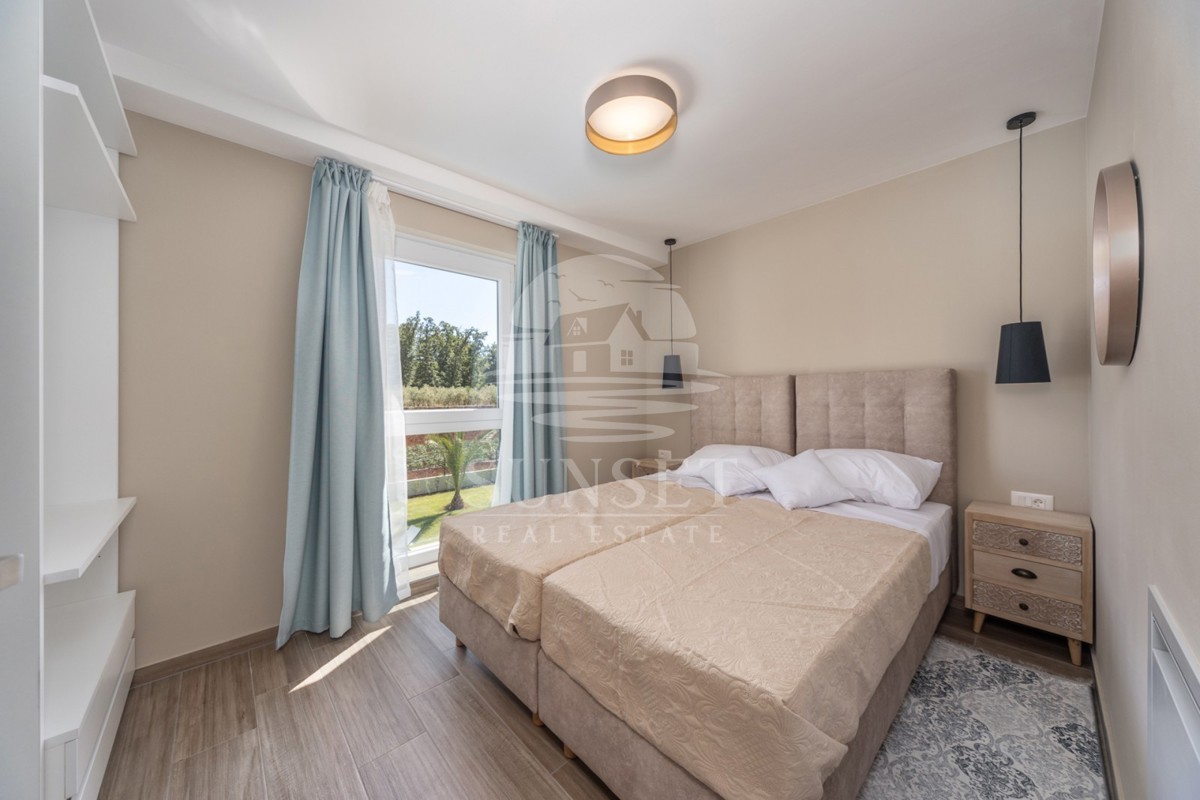 DINTORNI DI POREČ - VILLA LUXURY MODERNA CON PISCINA