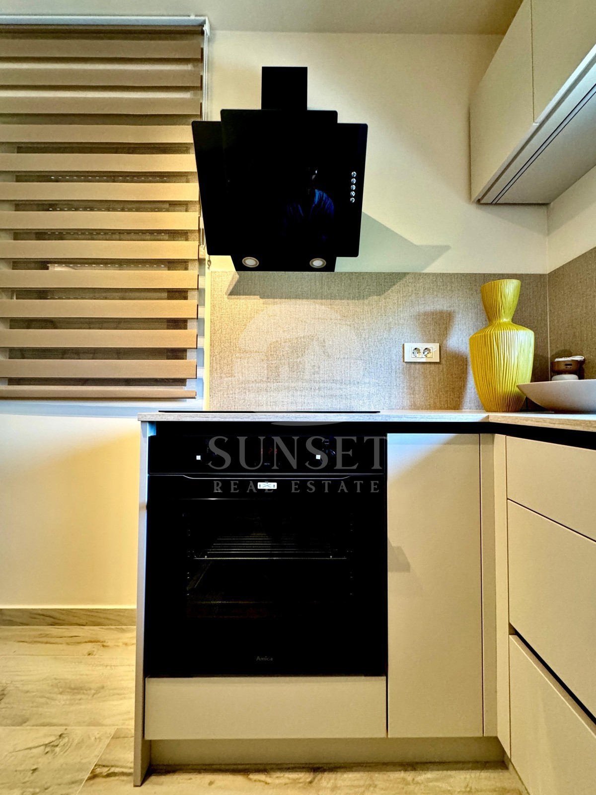 APPARTAMENTO MODERNO A SOLI 300 METRI DAL MARE (E2)