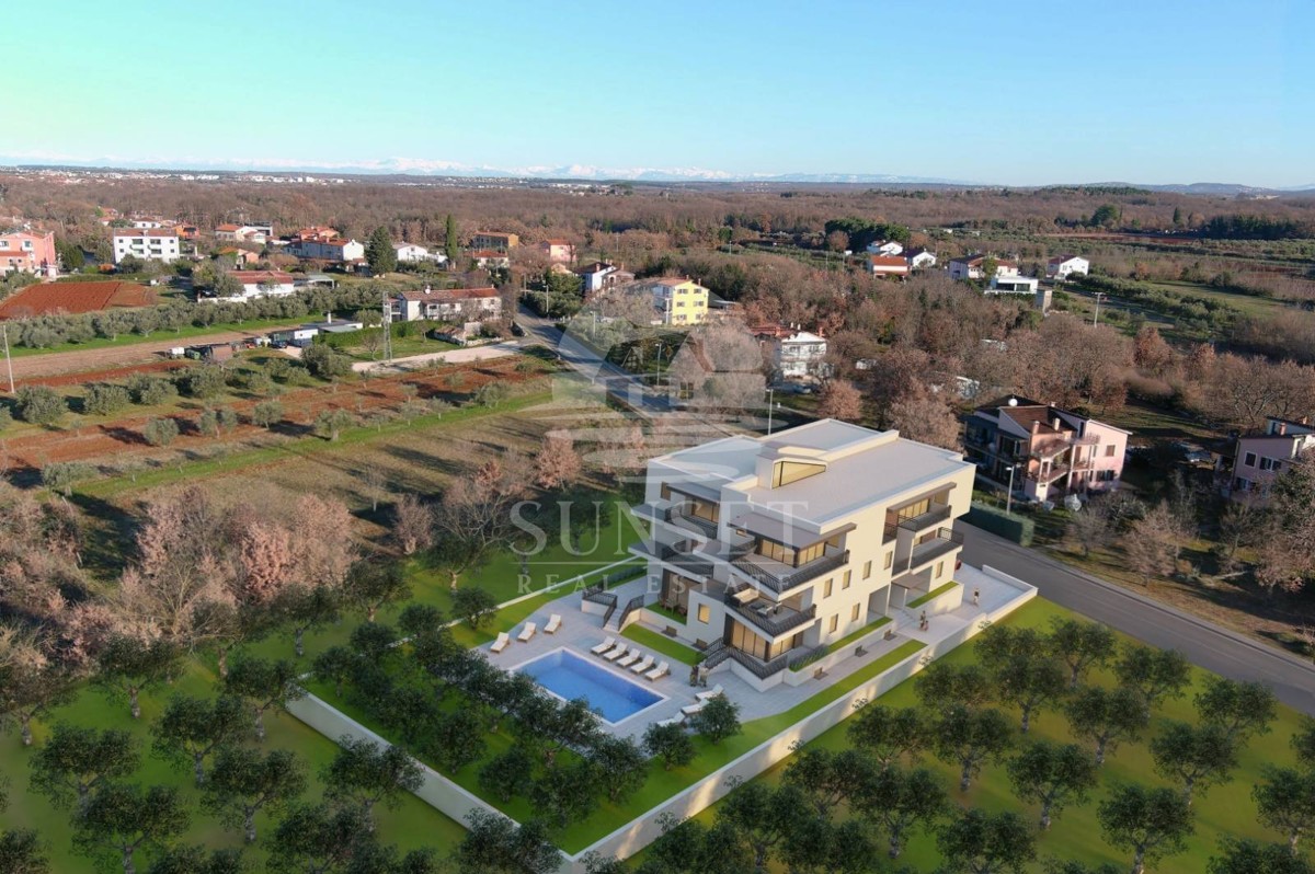 UMAGO – APPARTAMENTO IN EDIFICIO MODERNO CON PISCINA ESTERNA RISCALDATA, PIANO TERRA