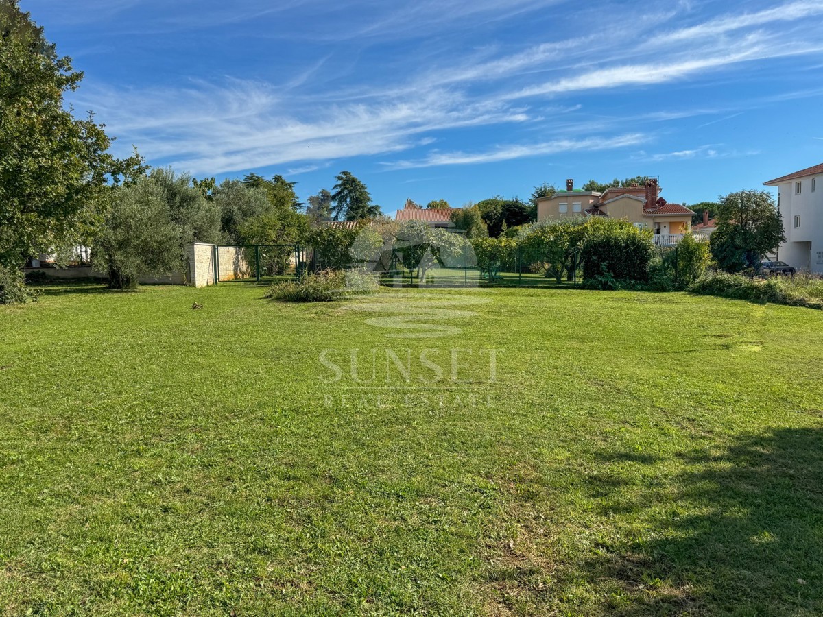 TERRENO EDIFICABILE – SECONDA FILA DAL MARE NEI DINTORNI DI UMAGO