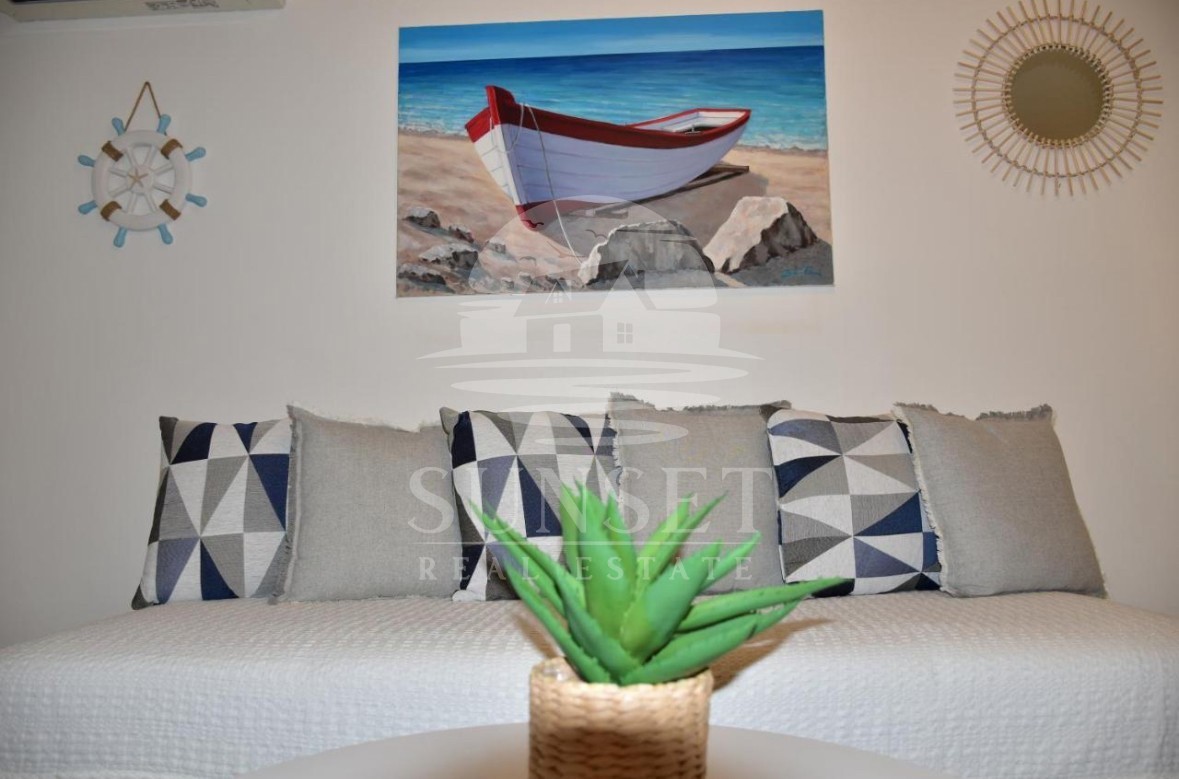 AFFASCINANTE CASA VICINO AL MARE CON VISTA MARE