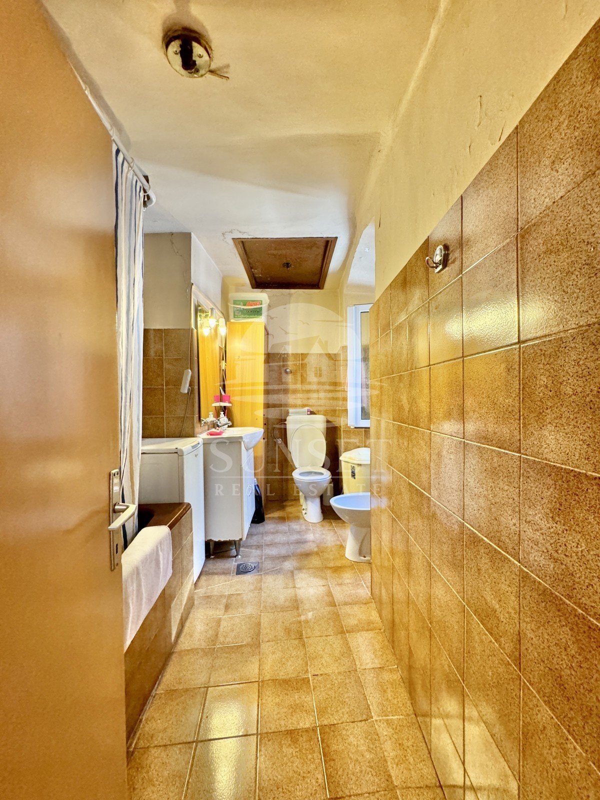 CASA A SCHIERA NEL CENTRO DI BUIE