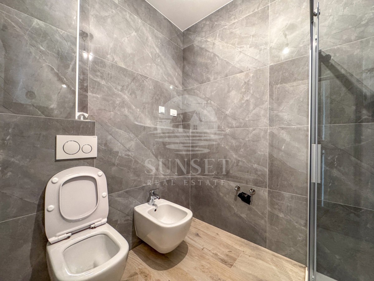 APPARTAMENTO MODERNO A SOLI 300 METRI DAL MARE (D1)