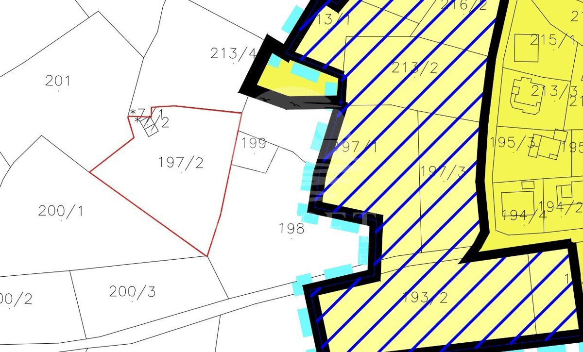 TERRENO AGRICOLO IN VENDITA AL CONFINE DELLA ZONA EDIFICABILE – 20 € PER M2