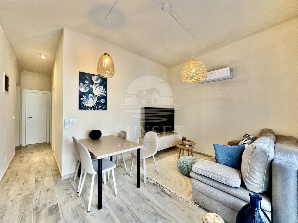 APPARTAMENTO MODERNO A SOLI 300 METRI DAL MARE (E3)