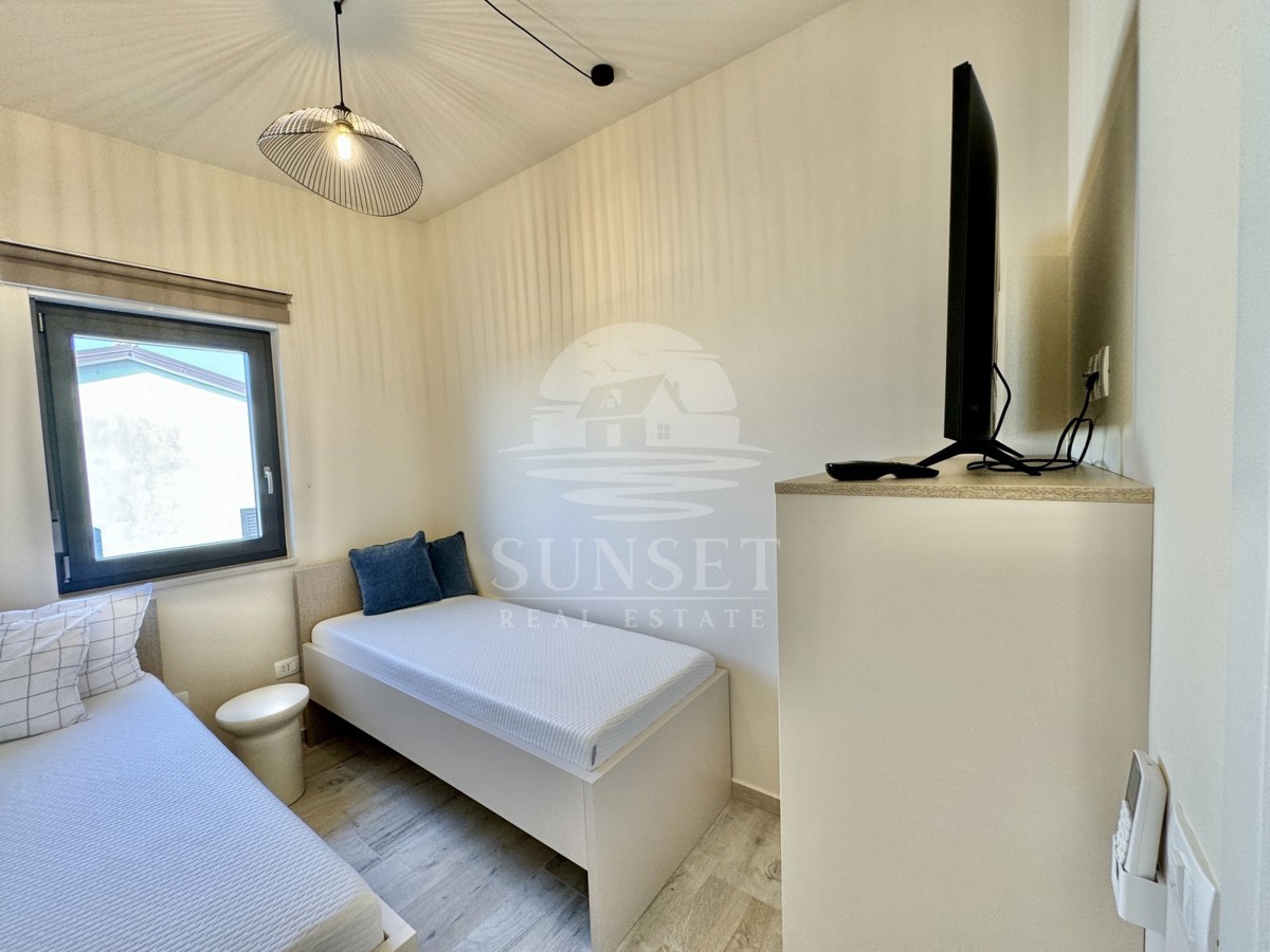 APPARTAMENTO MODERNO A SOLI 300 METRI DAL MARE (E3)